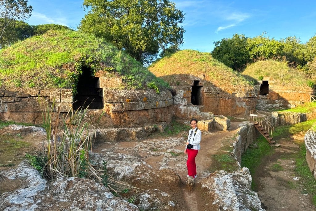 Image: Angela Corrias in Cerveteri included in the Discover Lazio tour.